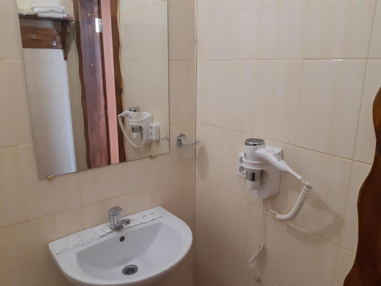 Hotel Комплекс Відпочинку "Колиба" Korosten Exterior foto
